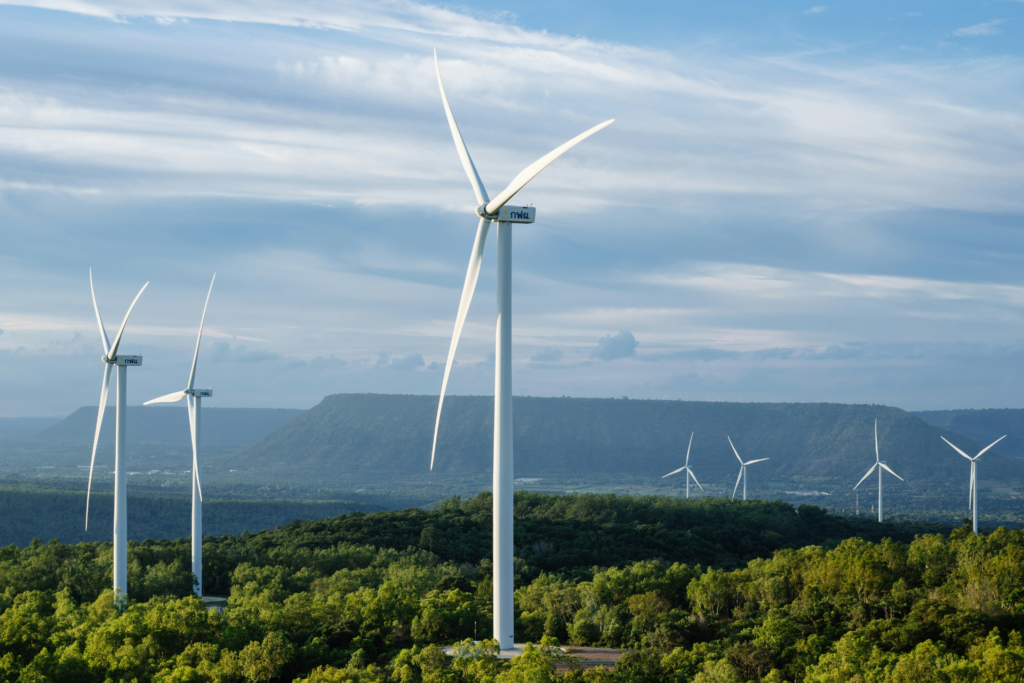 Les énergies renouvelables progressent dans le monde, selon le Global Electricity Review 2026 du think tank Ember. Lecture commentée.